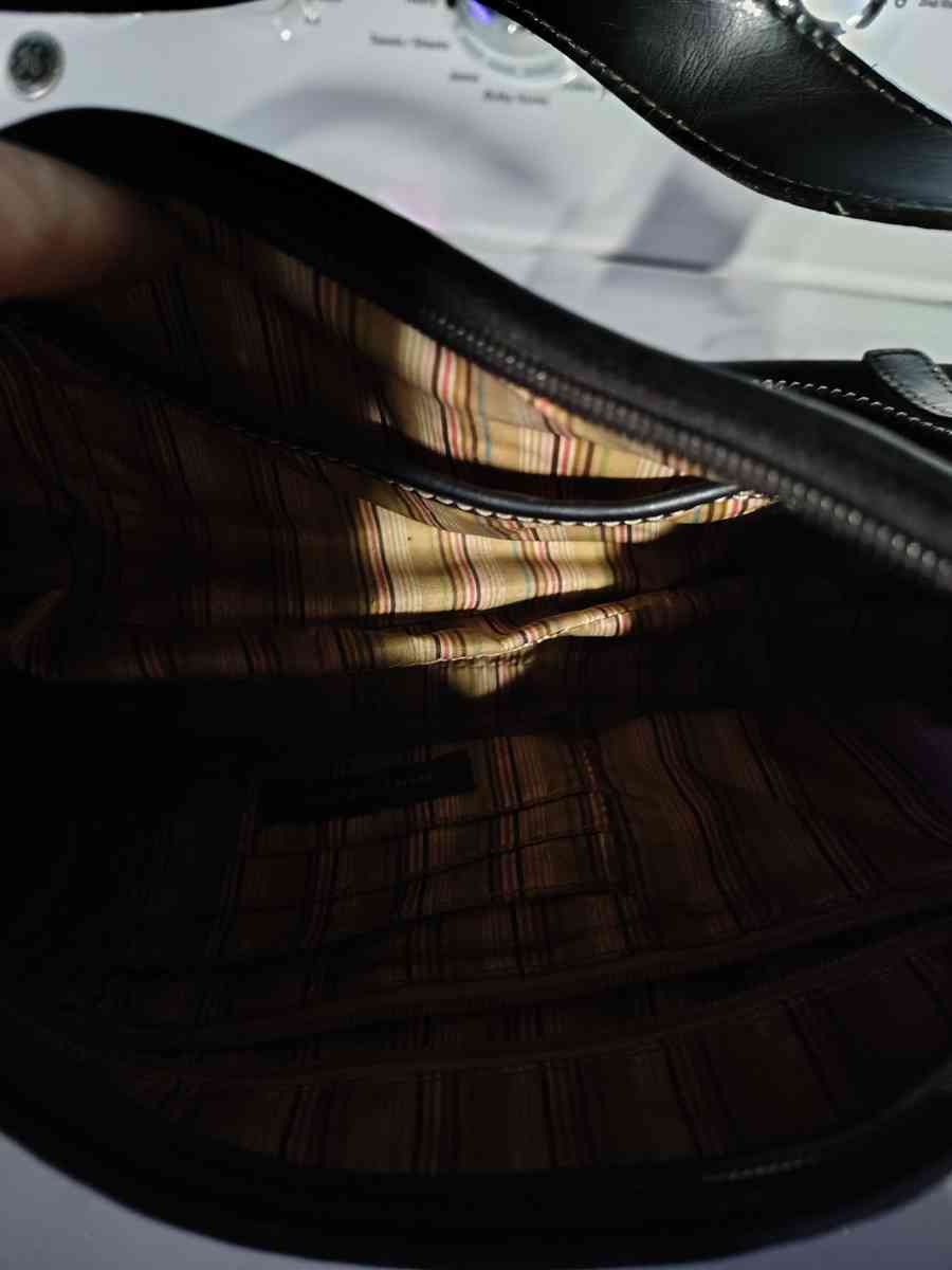 a black small purse Mine West - Alicia, Arkansas - FleaMarketBay