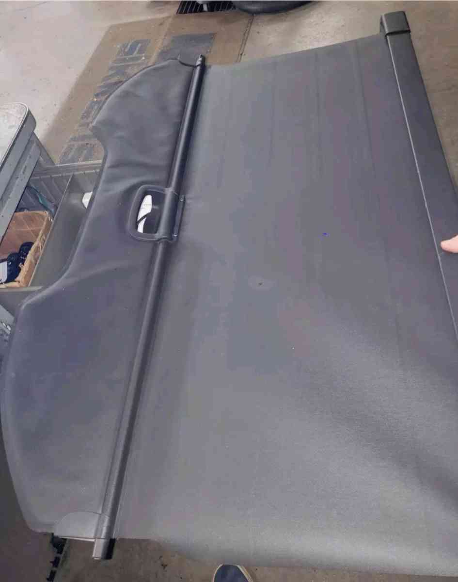 13 14 15 16 17 18 19 ESCAPE Retractable Cargo Cover - Austin, Texas - FleaMarketBay