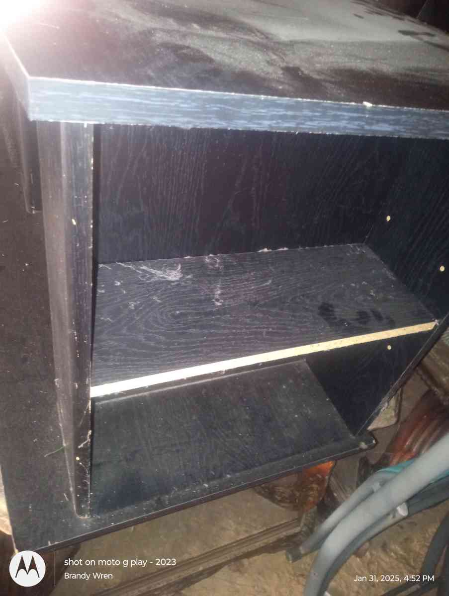 entertainment center - Westlake, Louisiana - FleaMarketBay