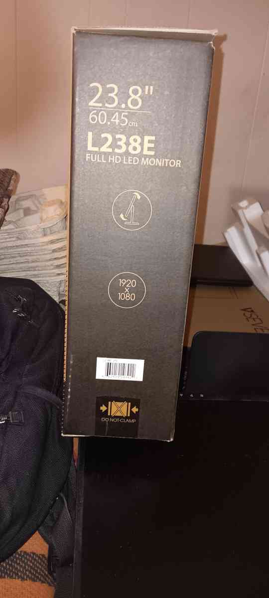 NEW STILL IN BOX V7 full HD LED 24inch monitor - Denver, Colorado - FleaMarketBay