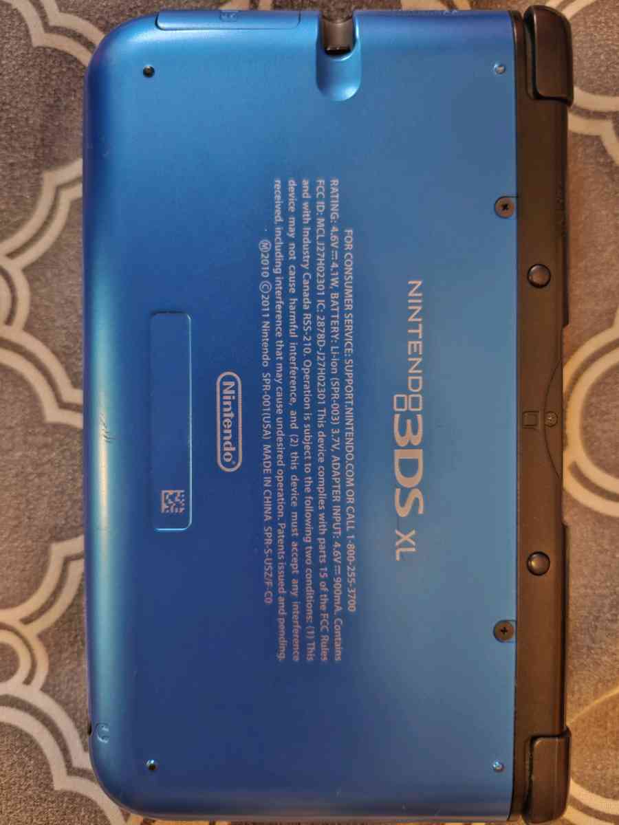 3DS XL W Charger Stylus Case And Games - Belton, Texas - FleaMarketBay