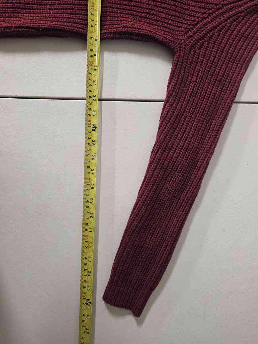 Charlotte Russe sweater - Lubbock, Texas - FleaMarketBay