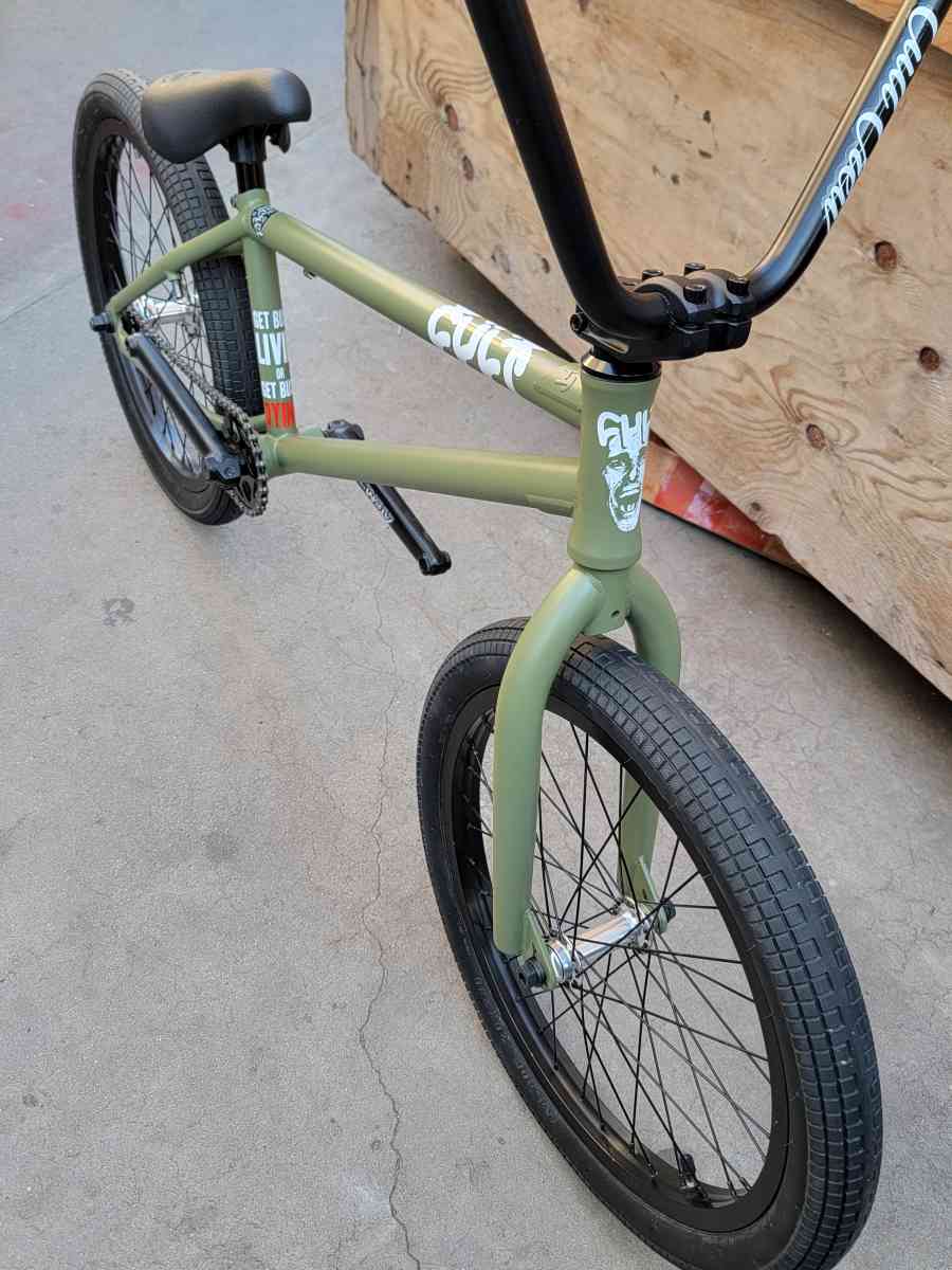 20 cult BMX - Carson, California - FleaMarketBay