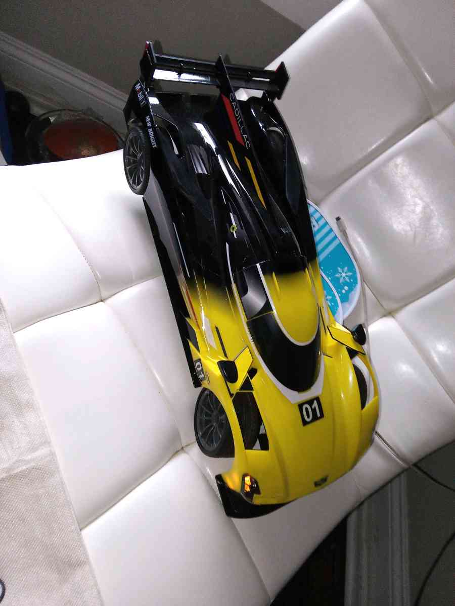 toy remote car - Cincinnati, Ohio - FleaMarketBay
