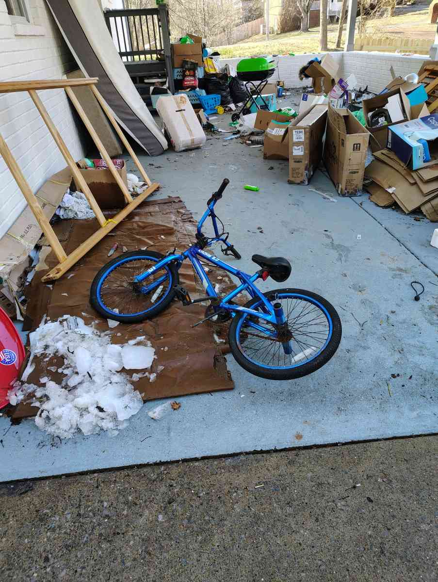 a bicycle - Springfield, Tennessee