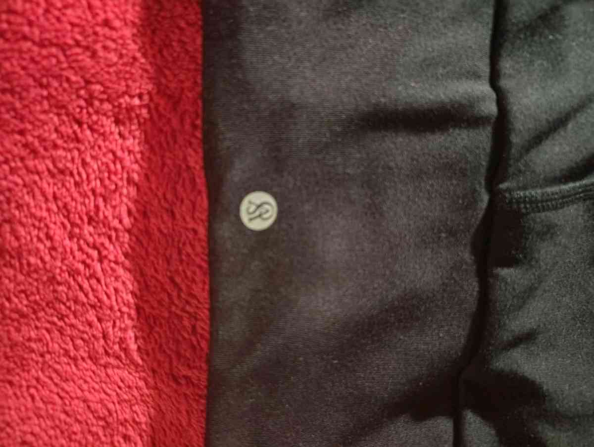 VS leggings - Salt Lake City, Utah - FleaMarketBay