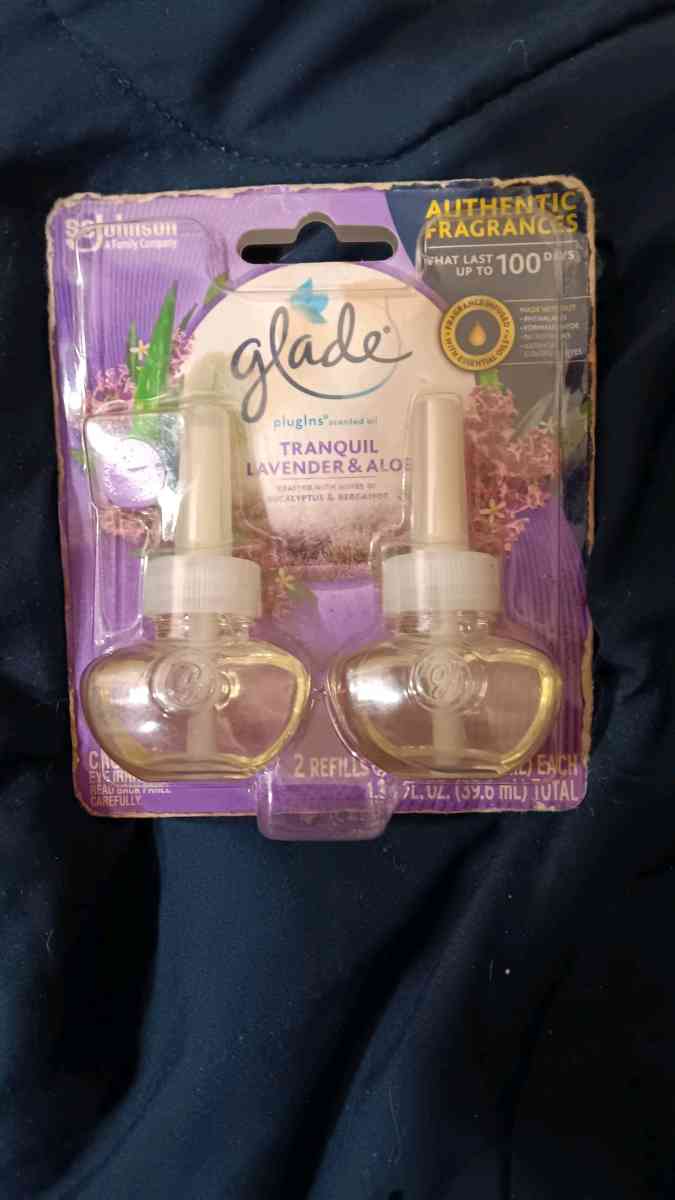 Glade Plugins lavender sent - Amityville, New York