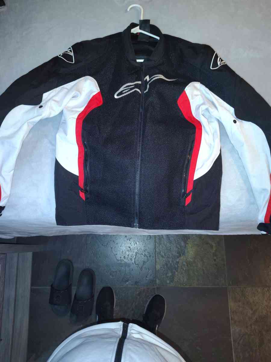 Motorcycle Jackets and Boots - Delhi, California - FleaMarketBay