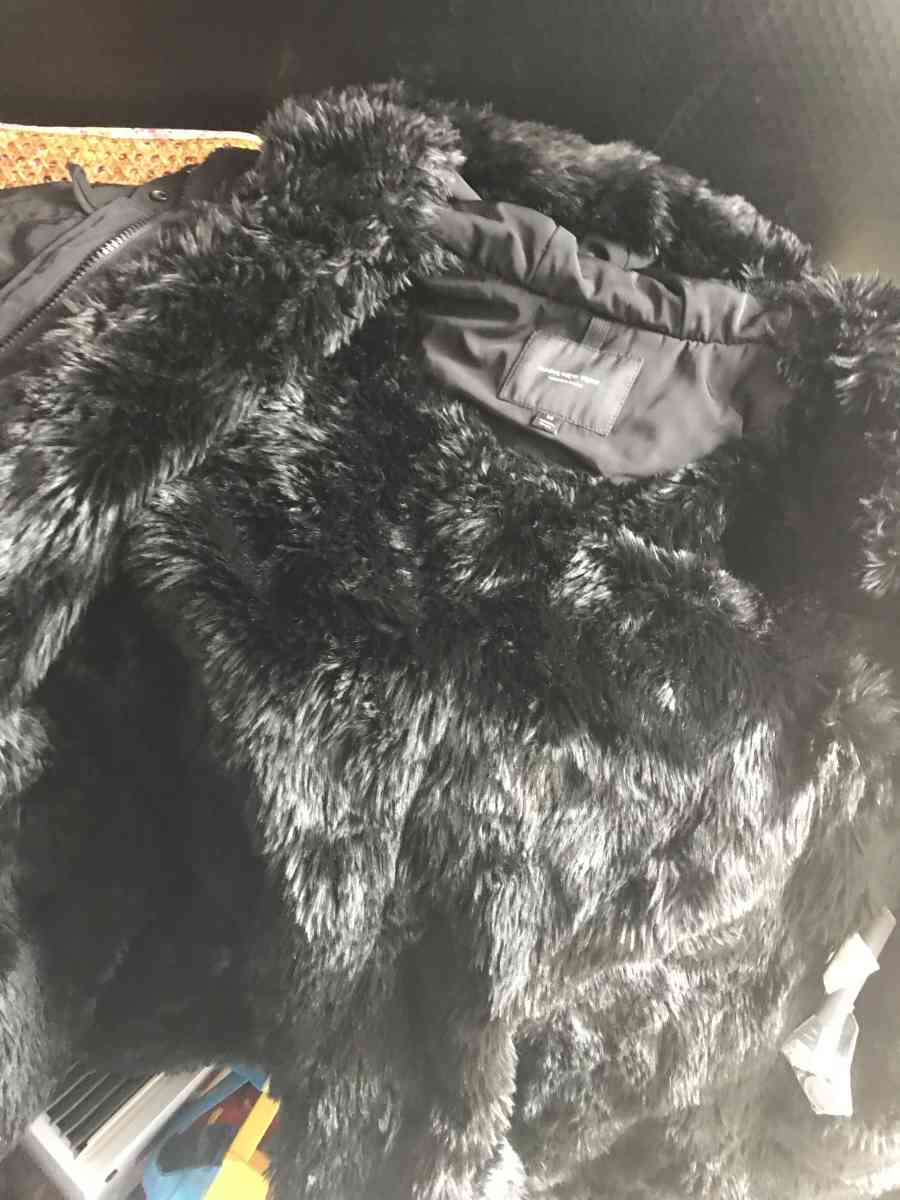 womans black coat - Mc Lean, Virginia - FleaMarketBay