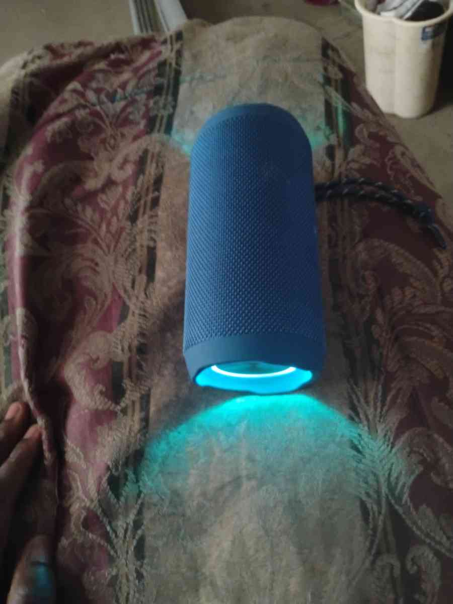 EDUPLINK M6PRO WATERPROOF SPEAKER - Gaston, South Carolina - FleaMarketBay