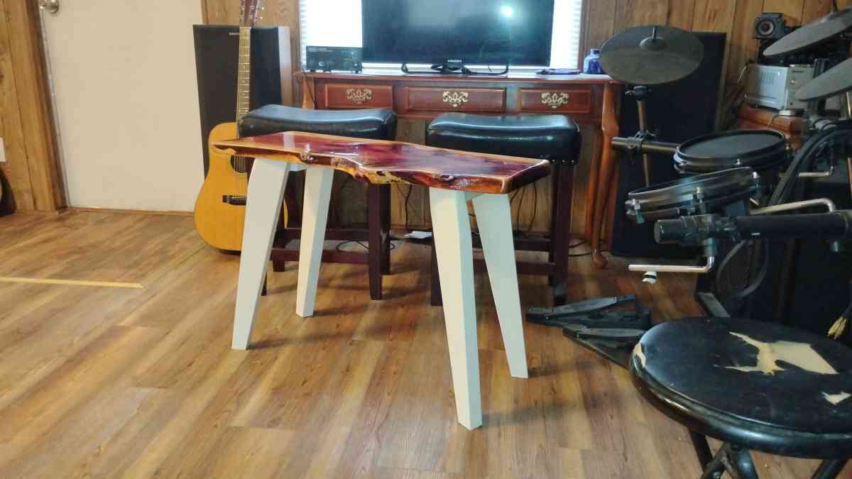 Red Cedar accent table - Valdosta, Georgia