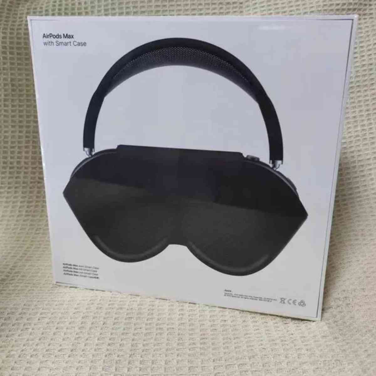 airpods max black - Agency, Missouri - FleaMarketBay