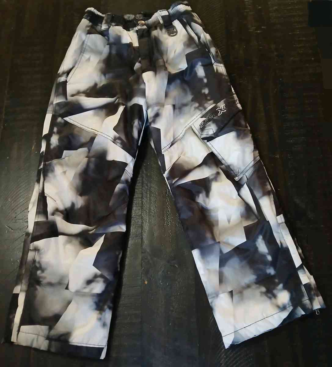 ZeroXposur Insulated Snow Pants for Kids Size 10 to12 - Indianapolis, Indiana