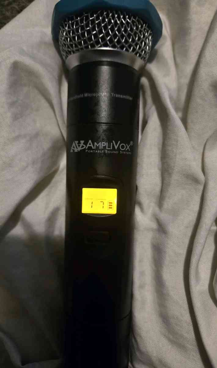 AMPLIVOX Portable Sound Systems Microphone - Long Beach, California - FleaMarketBay
