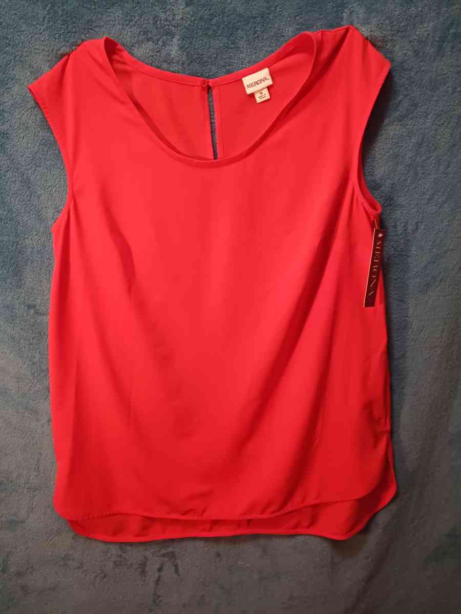 NWT Merona Tank Top - La Crosse, Wisconsin