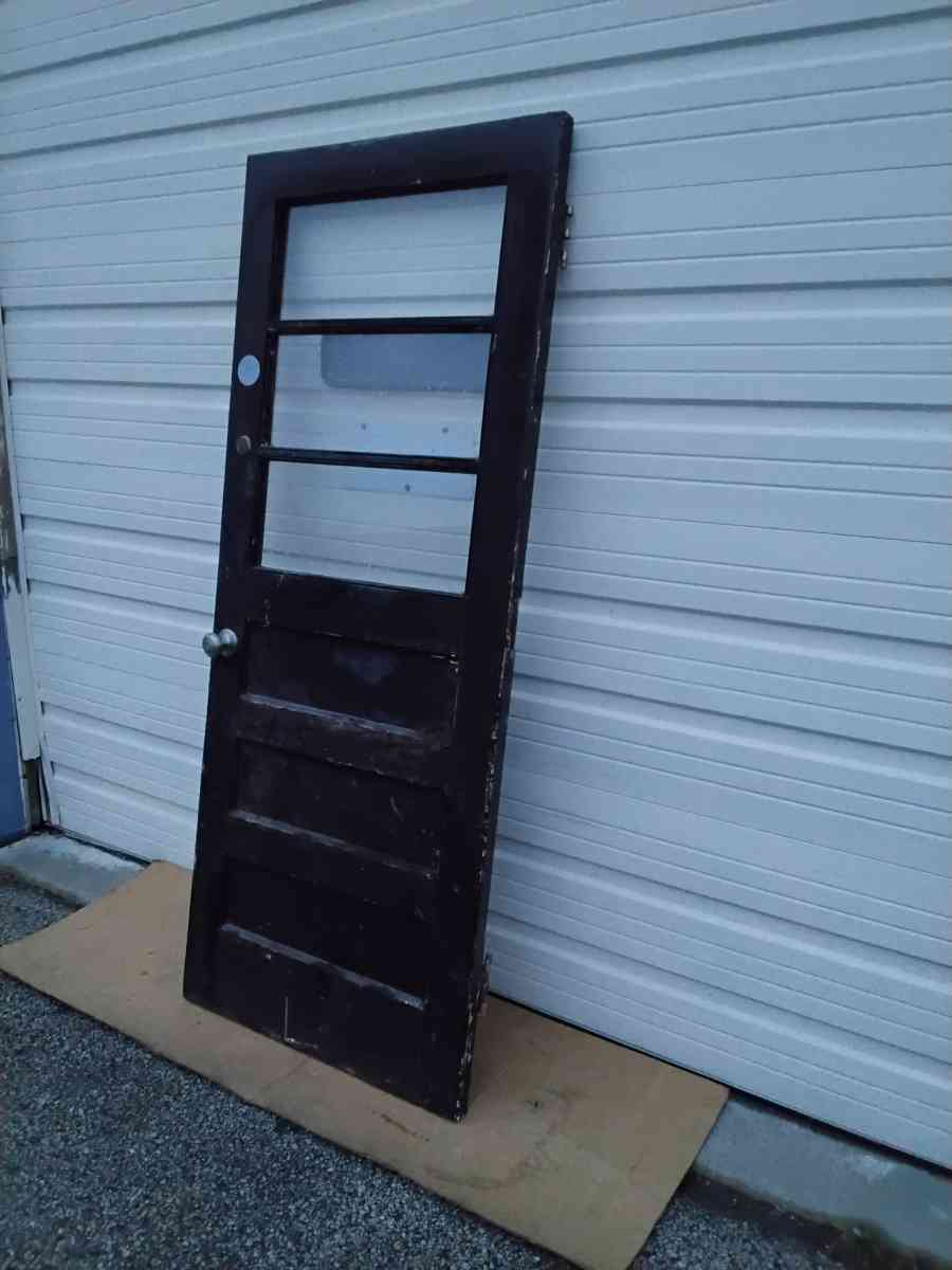 Nice Black 3 Light Solid Wood Door RH Swing Like New - Williamstown, New Jersey - FleaMarketBay