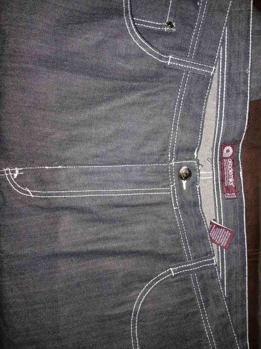 2meccas 1rockaware and  1akademiks - Visalia, California - FleaMarketBay