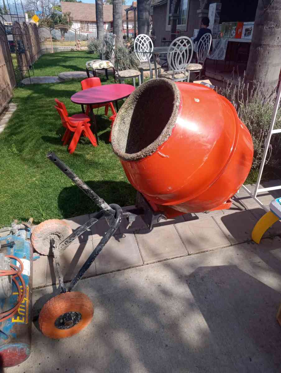 supremeequip 2 bad cement mixer - La Puente, California - FleaMarketBay