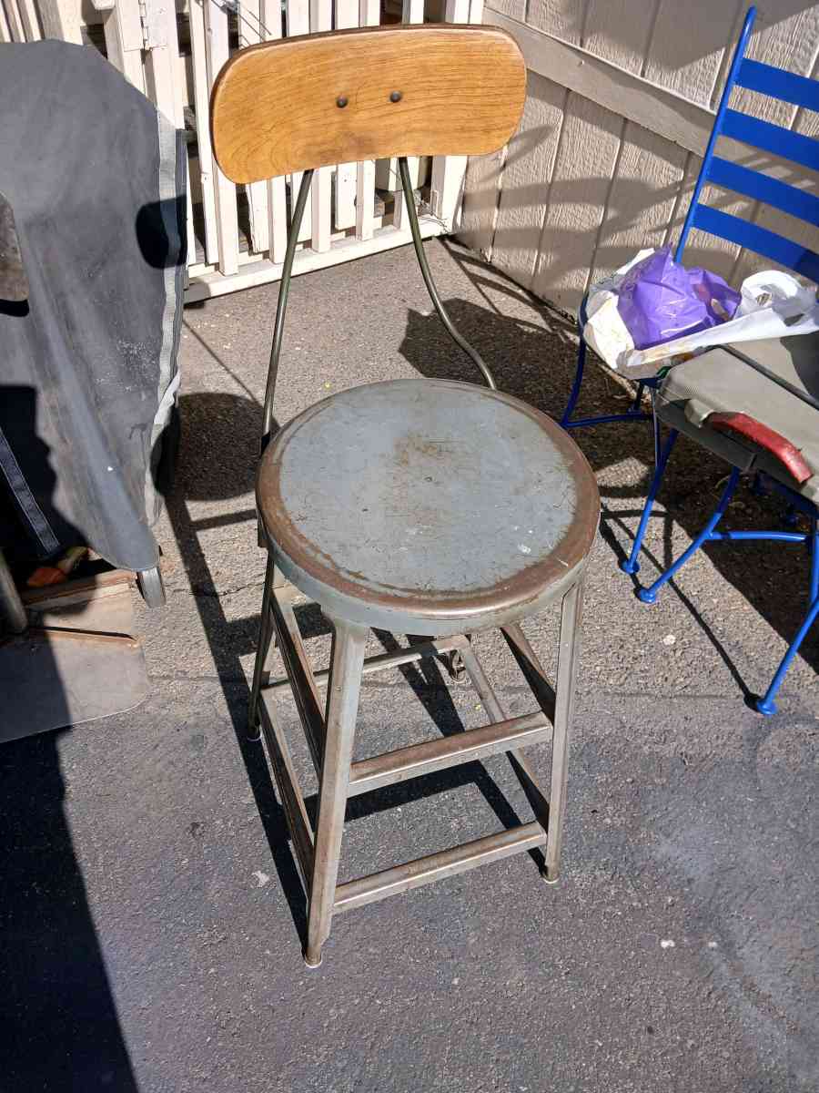 industrial stool - Placentia, California - FleaMarketBay