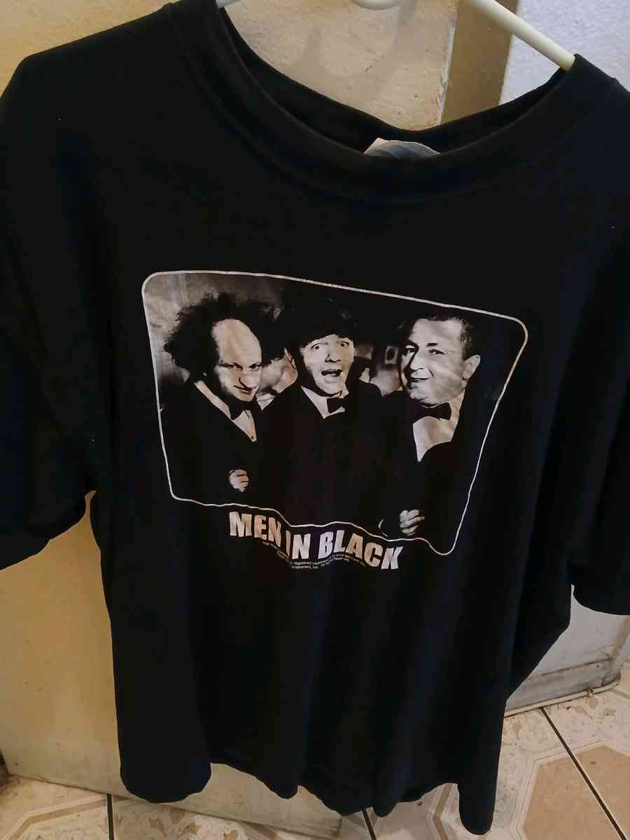 The Three Stooges Men In Black 2004 T Shirt Size XL for Men - North Hollywood, California - FleaMarketBay