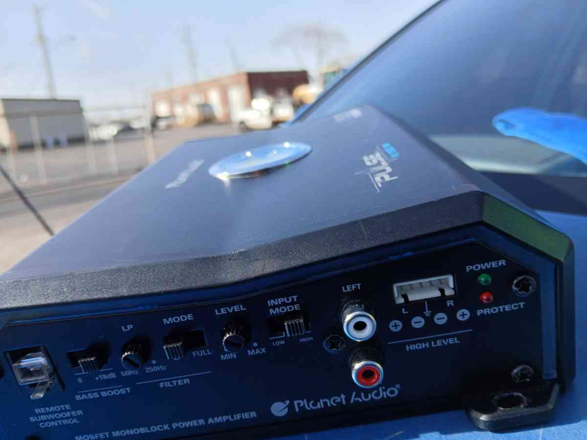 Planet Audio Amp - Memphis, Tennessee - FleaMarketBay