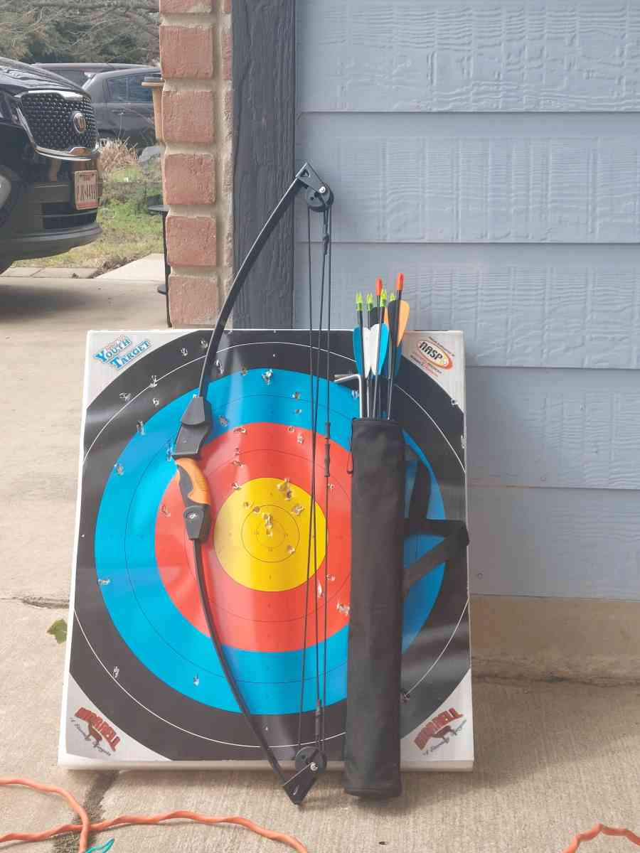 Barnett Banshee Ambidextrous Quad Compound Bow