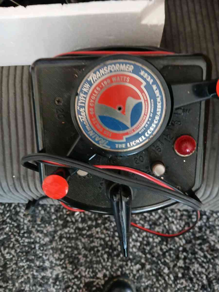 Vintage Lionel Train Set - Adelanto, California - FleaMarketBay