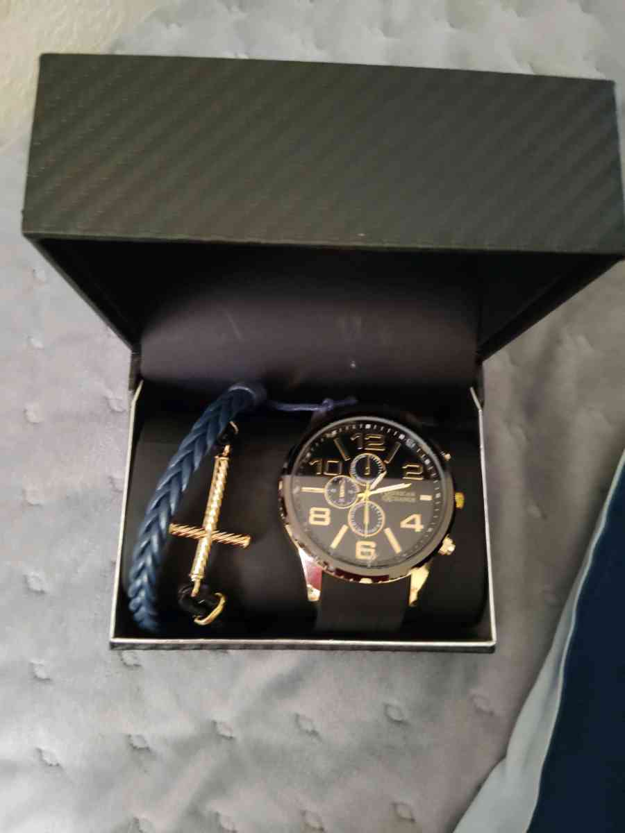 Mens watch