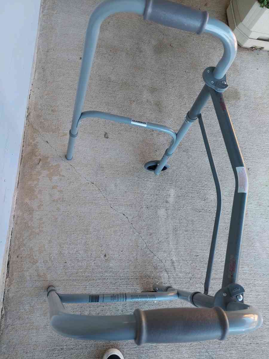 adult walker - Austin, Texas - FleaMarketBay