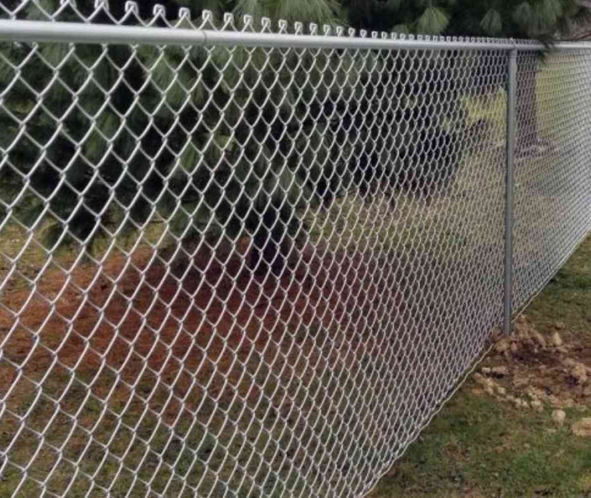 fencing in Texas - San Antonio, Texas - FleaMarketBay