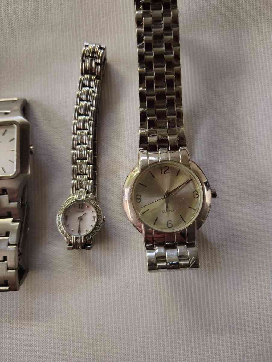 4 watches - Toledo, Ohio - FleaMarketBay