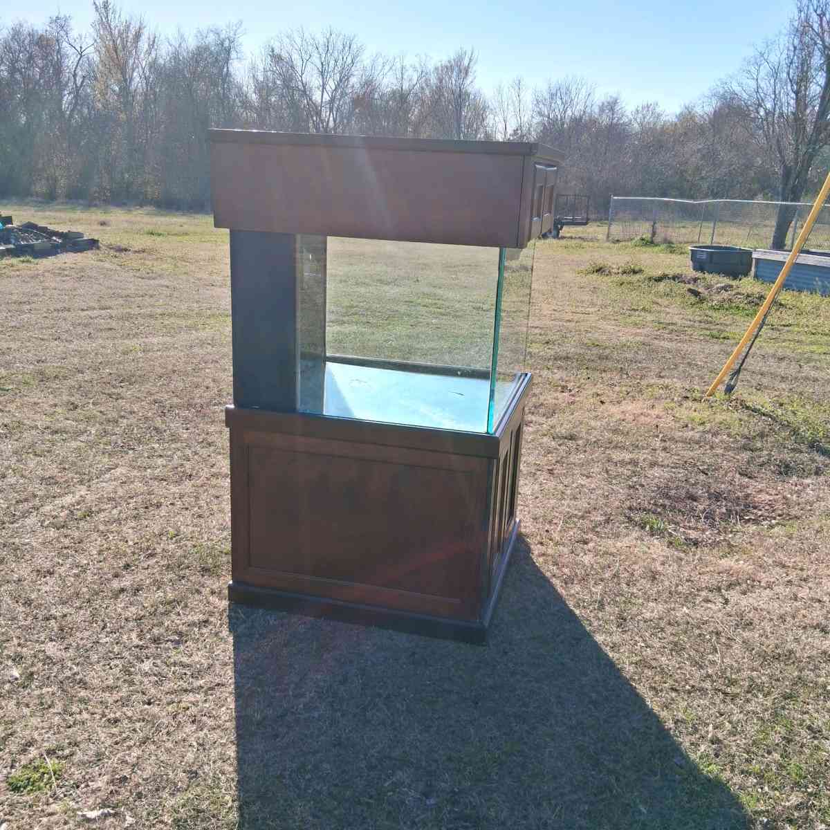 150 Gallon Aquarium - Madisonville, Texas - FleaMarketBay