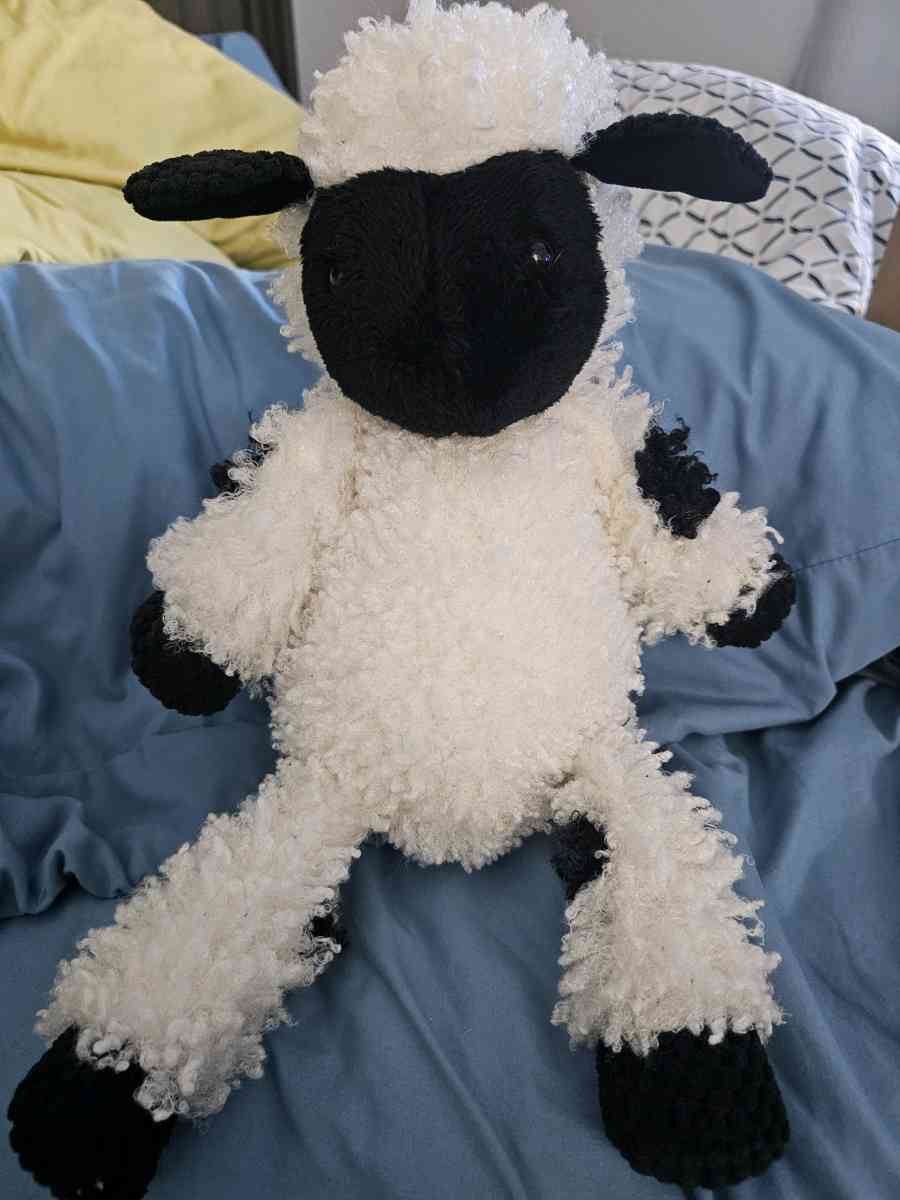 Valley The Valais Sheep Scentsy Buddy W Scentsy Pak - Queen Creek, Arizona