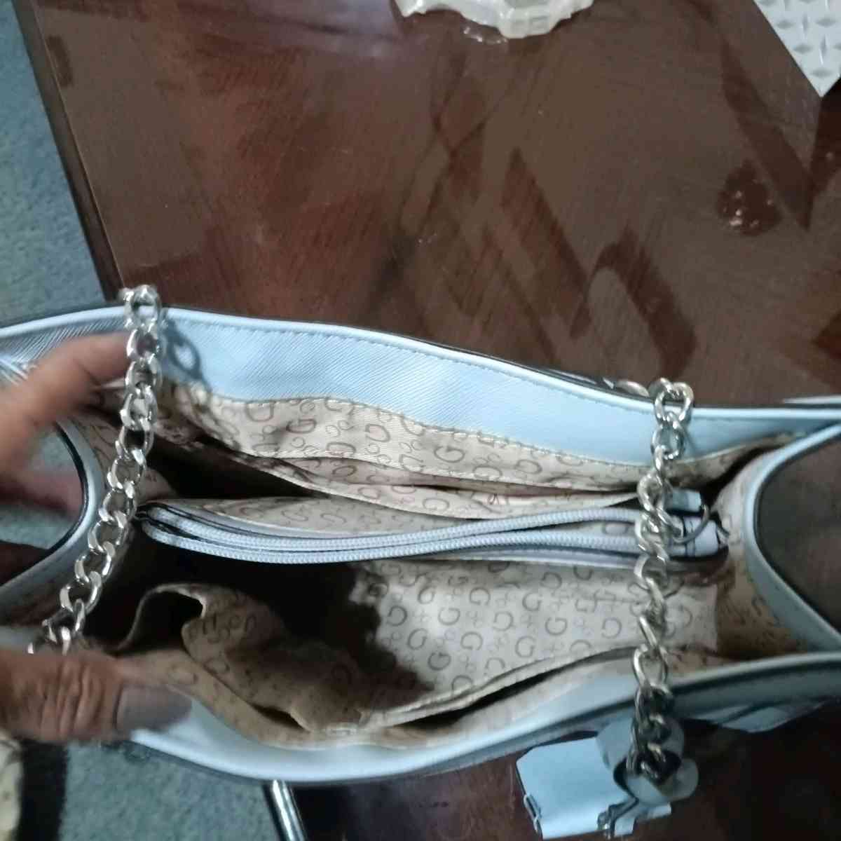 Guess and dooney burke - Abilene, Texas - FleaMarketBay