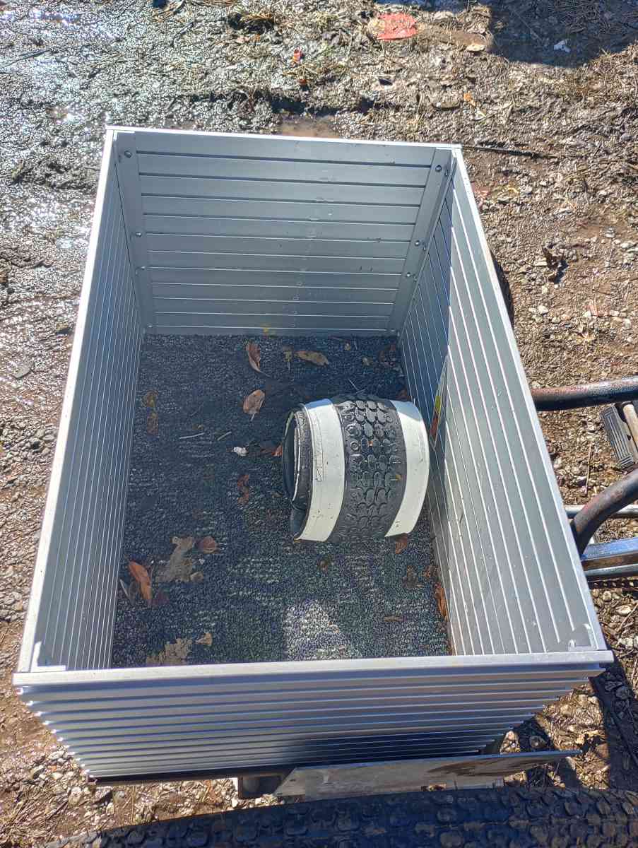 26 inch 3 wheel bike - Ripley, Ohio - FleaMarketBay