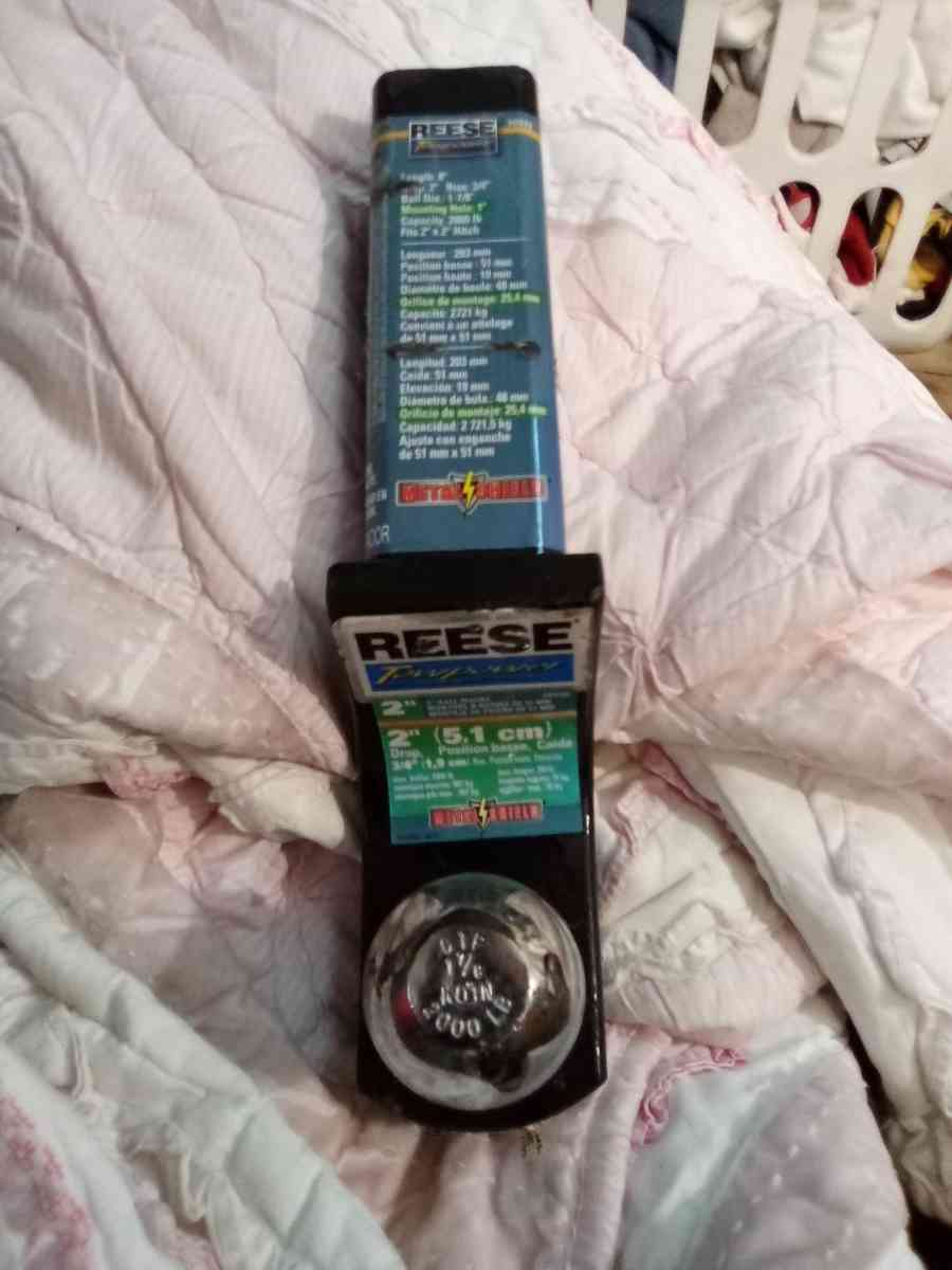 Reese trailer hitch 2in ball with it - Greenville, South Carolina - FleaMarketBay