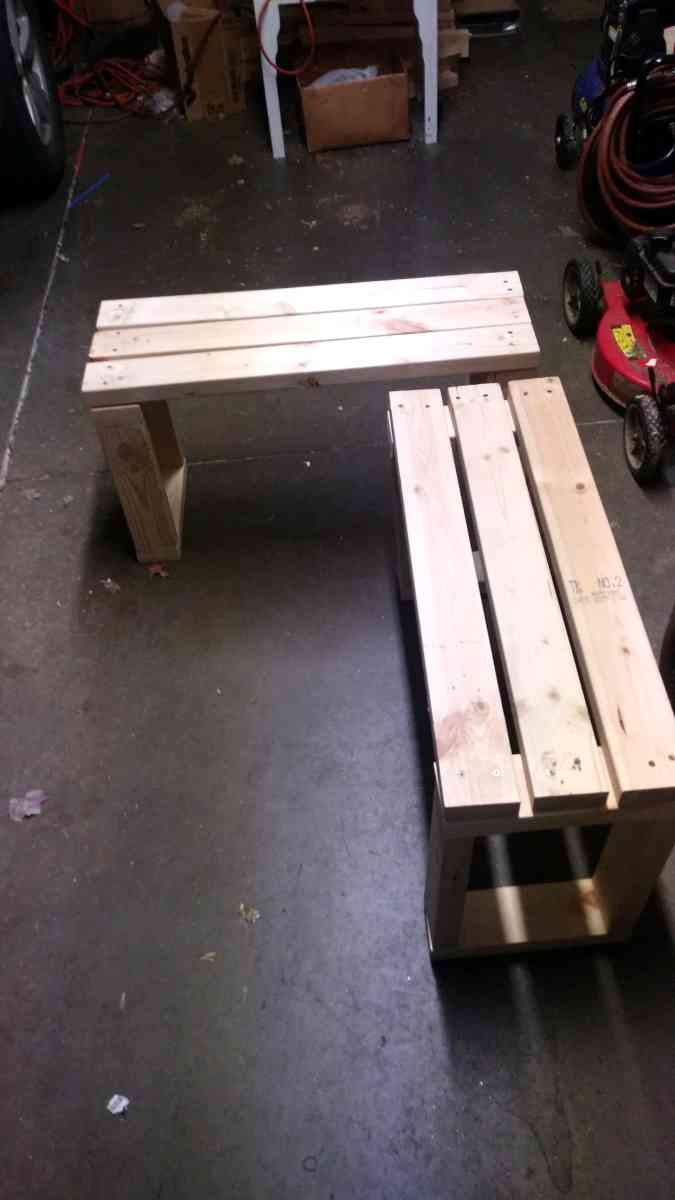 small Table with Benches solid wood - Greenville, South Carolina - FleaMarketBay