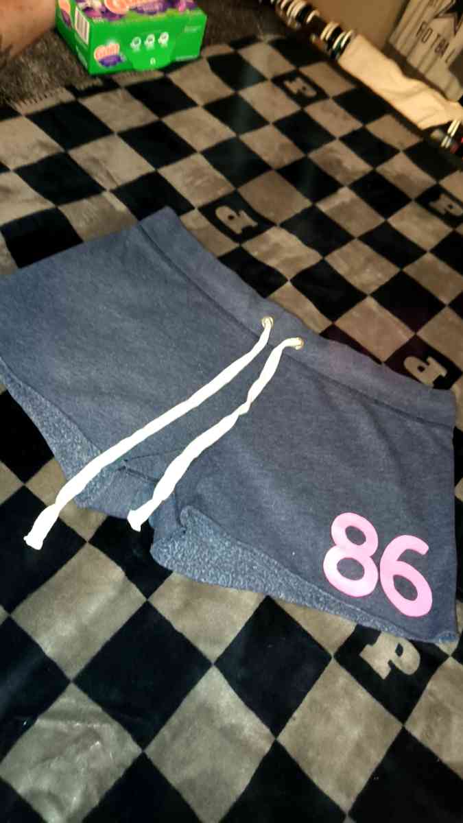 PINK shorts - Altoona, Pennsylvania