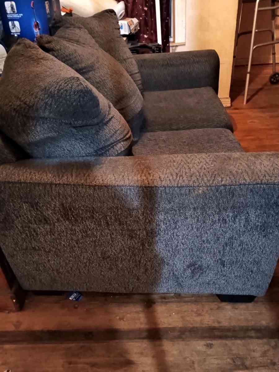 sofa and loveseat set - Ector, Texas - FleaMarketBay