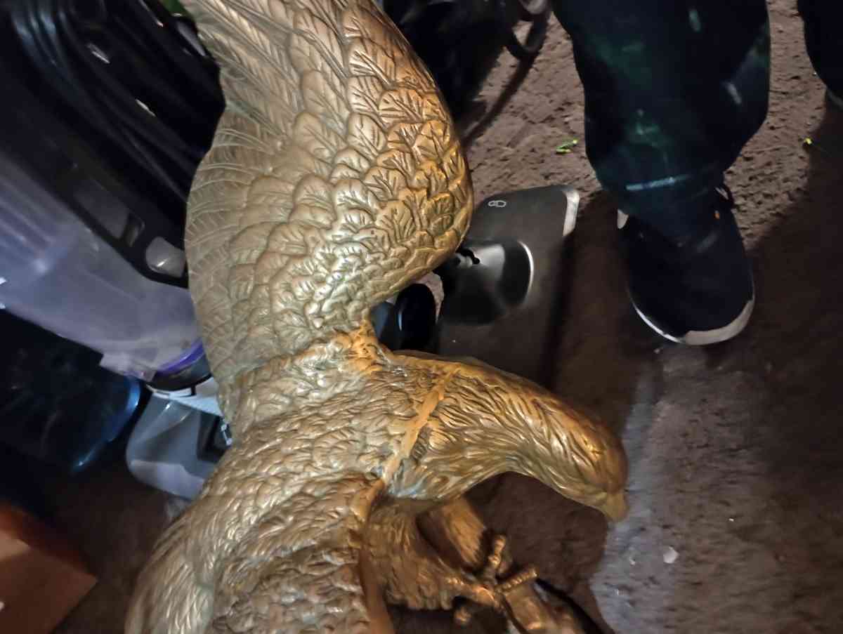 bronze eagle statue - Shawano, Wisconsin - FleaMarketBay