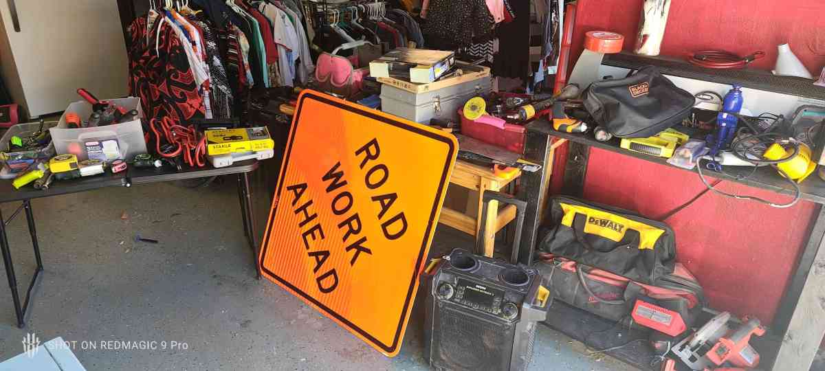 Huge Garge Sale - Las Vegas, Nevada - FleaMarketBay