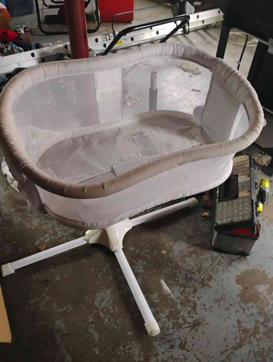baby basinet - Alabaster, Alabama - FleaMarketBay