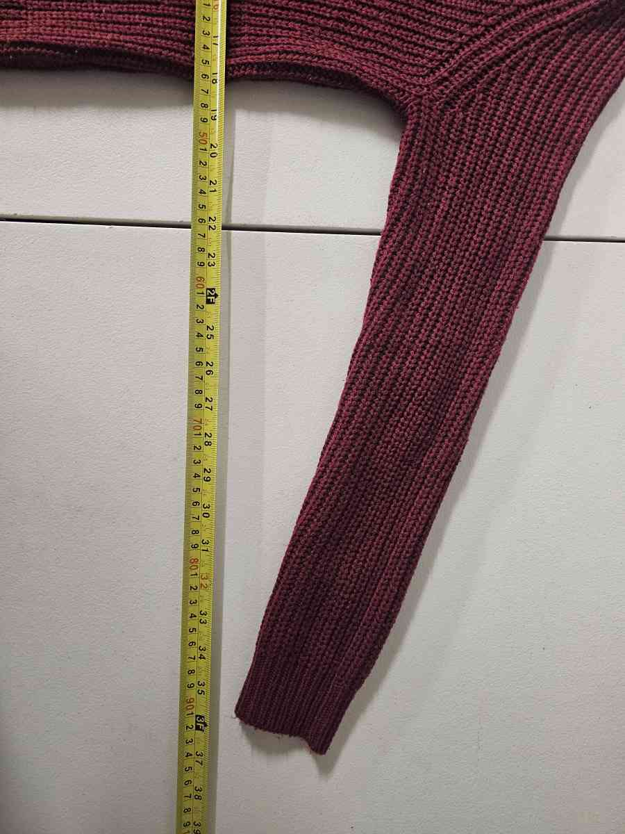 Charlotte Russe sweater - Lubbock, Texas - FleaMarketBay