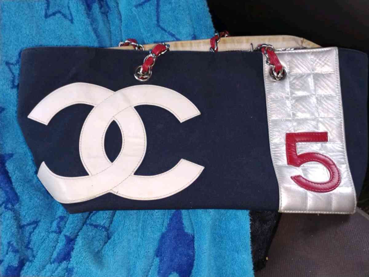 AUTHENTIC CHANEL NO 5 CHOCO BAR TOTE BAG - Birmingham, Alabama - FleaMarketBay