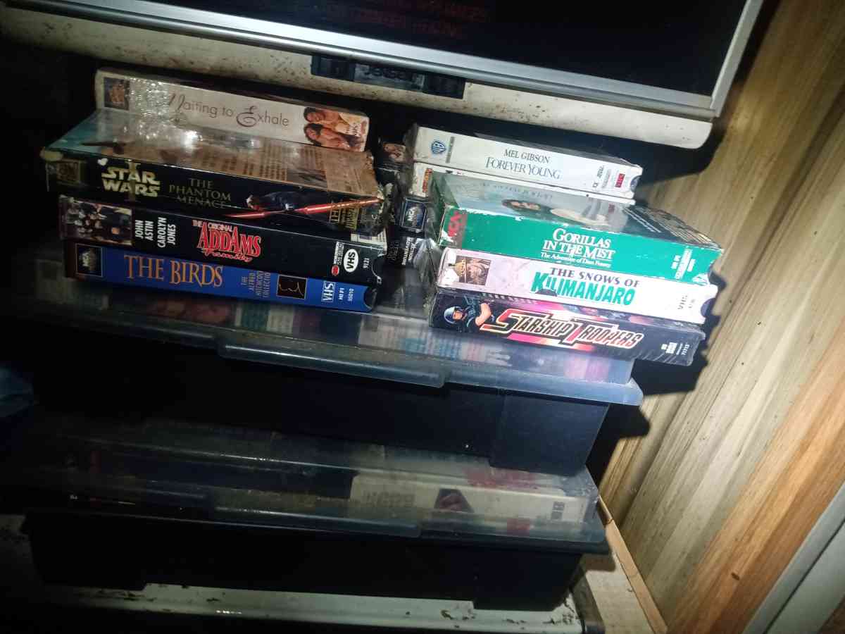 VHS MOVIES - Bakersfield, California - FleaMarketBay