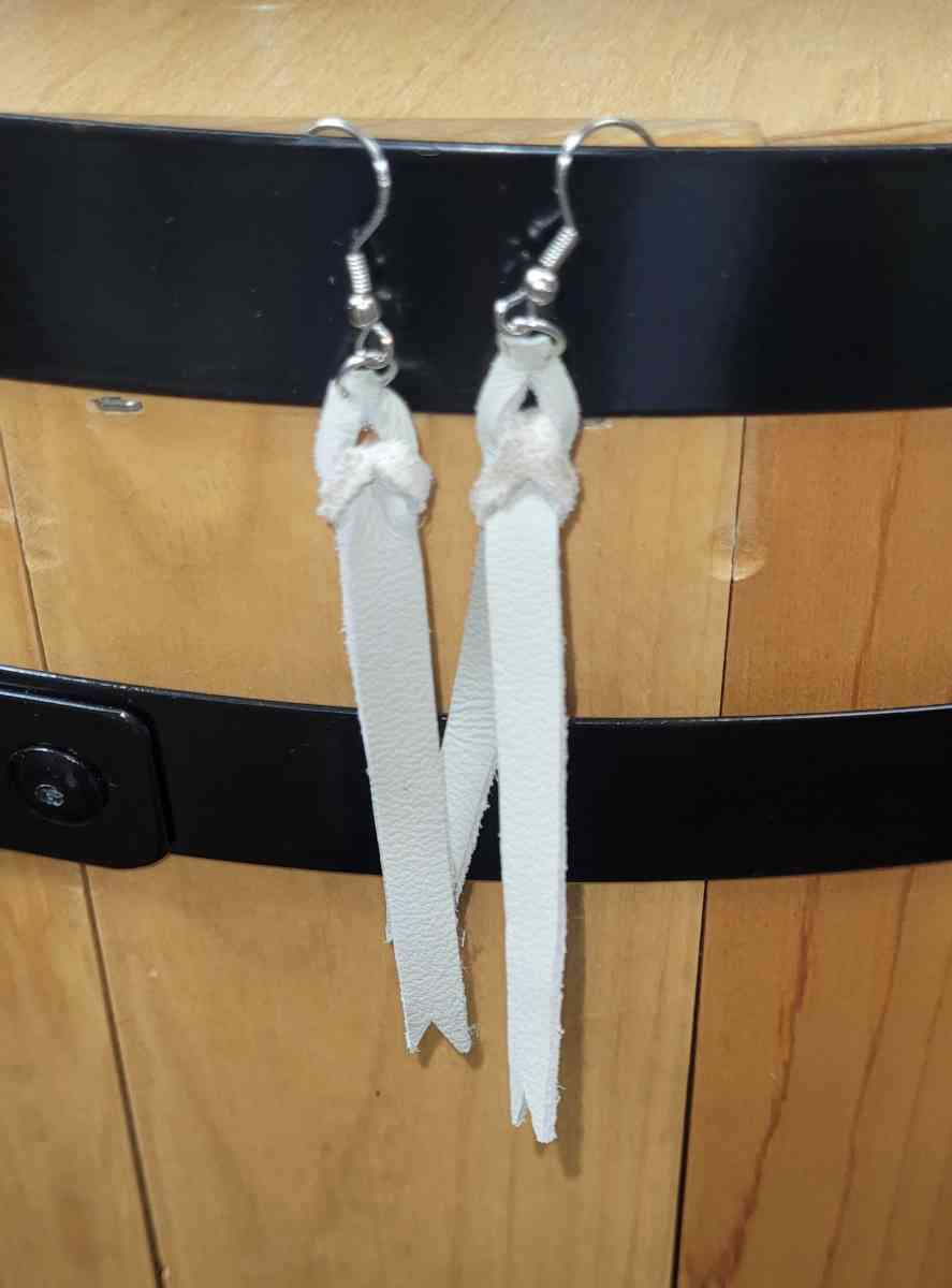 Leather ribbon earrings - Victoria, Texas - FleaMarketBay