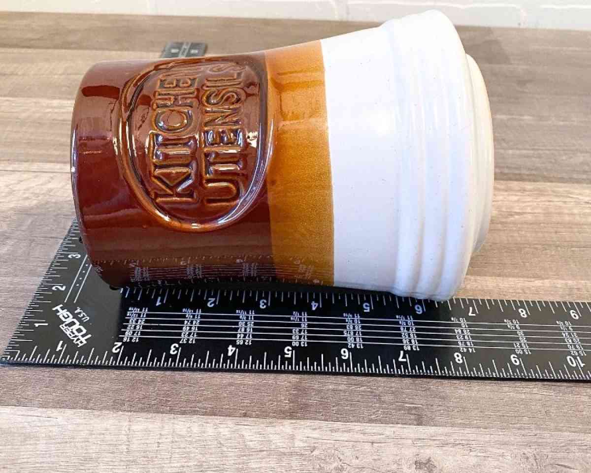 Vintage Kitchen Utensil Holder 70s Retro Kitchen Brown Ivory - Silsbee, Texas - FleaMarketBay