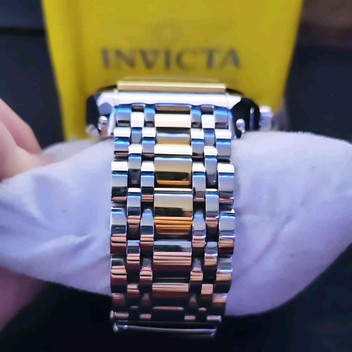 Invicta pro diver Mens watch 48mm MSRP 1695 - Gainesville, Virginia - FleaMarketBay