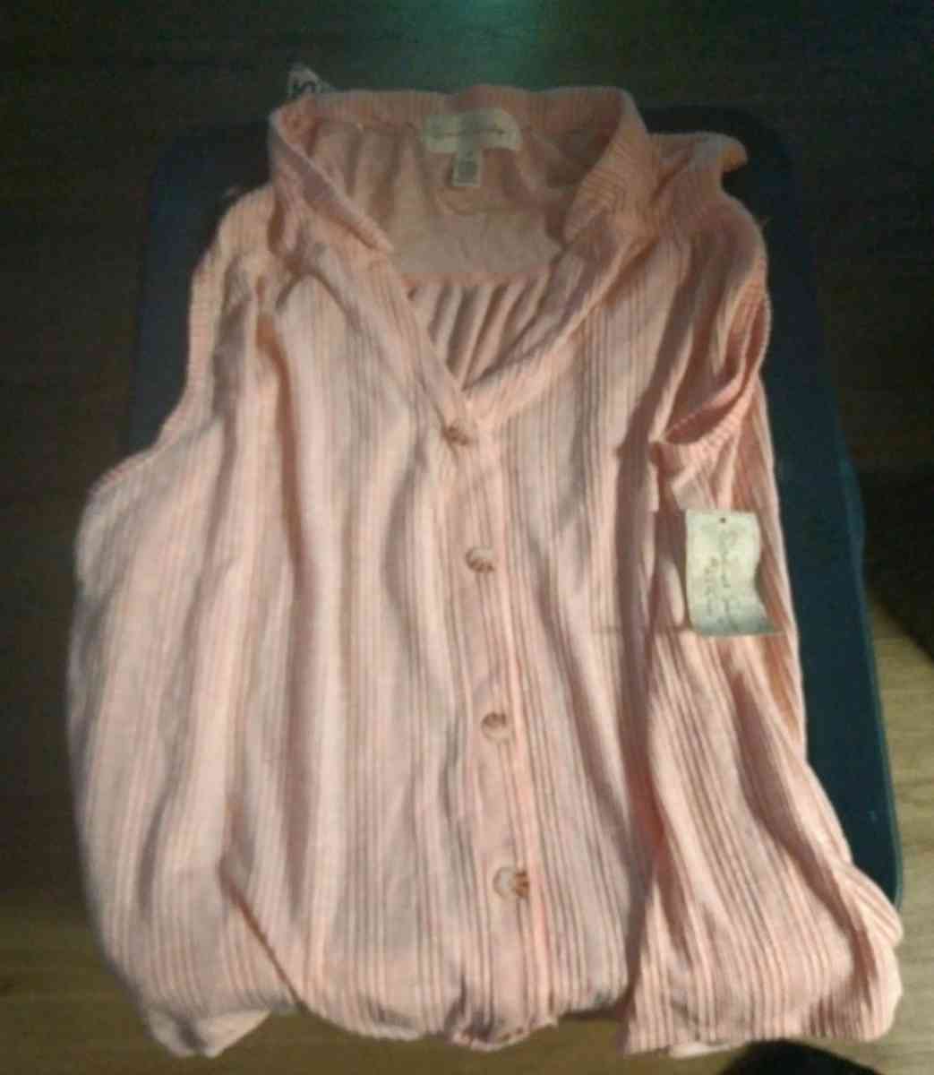 Womens Sumner shirt - Stockton, California