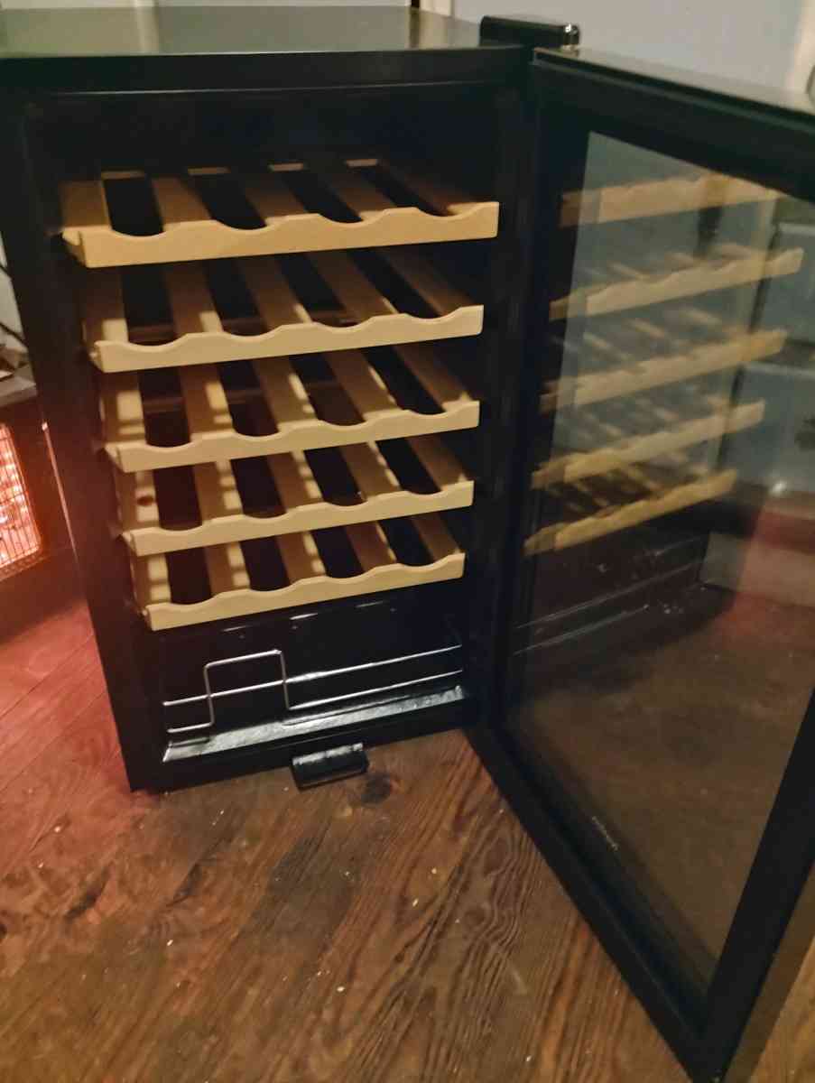 Bottle Wine Cooler hold 24 bottles